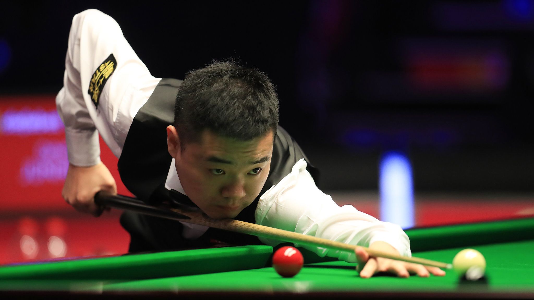 让比赛的悬 让比赛的悬