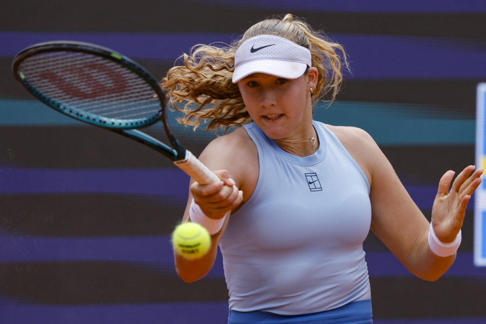 他凭借出色 他凭借出色